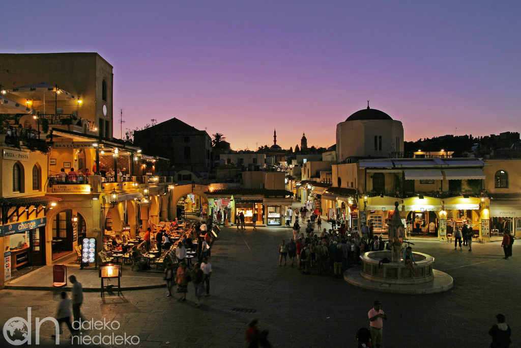 Rodyjska starówka Daleko niedaleko