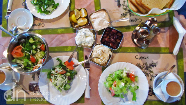 W cypryjskiej knajpie W cypryjskiej knajpie