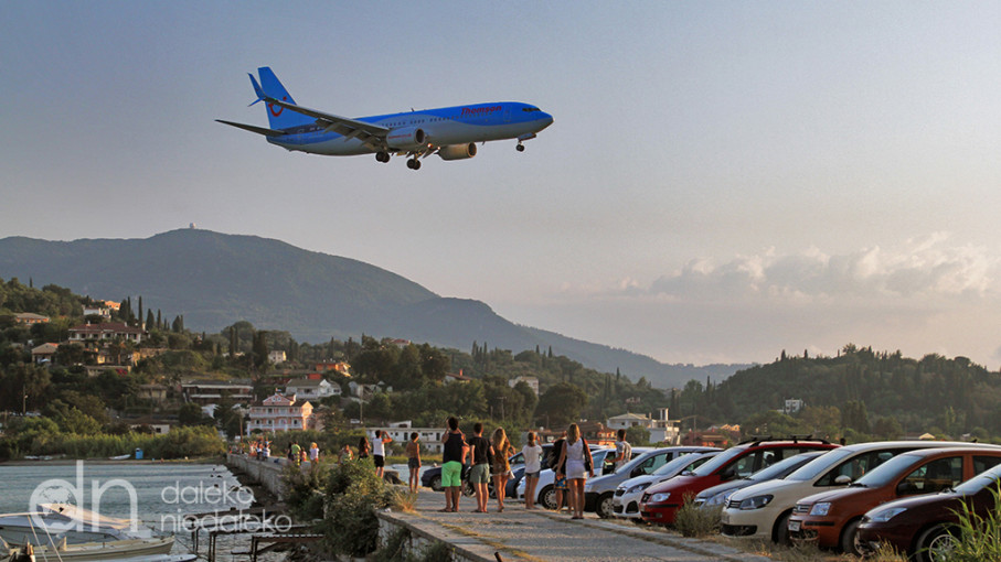 Grobla między Kanoni a Peramą