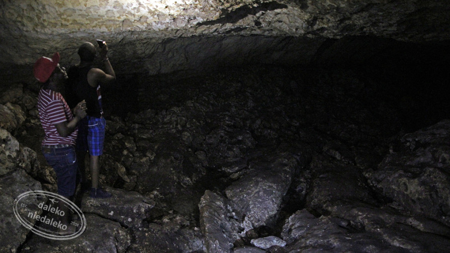 Jaskinia koralowa w Mangapwani